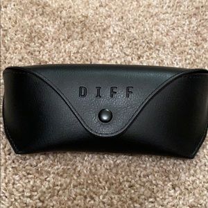 Diff Eyewear Accessories - Diff Eyewear Sunglasses Diff Eyewear Accessories - Diff Eyewear Sunglasses